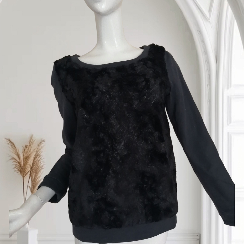 Liu Jo Black Crew Neck Sweater Timeless Design